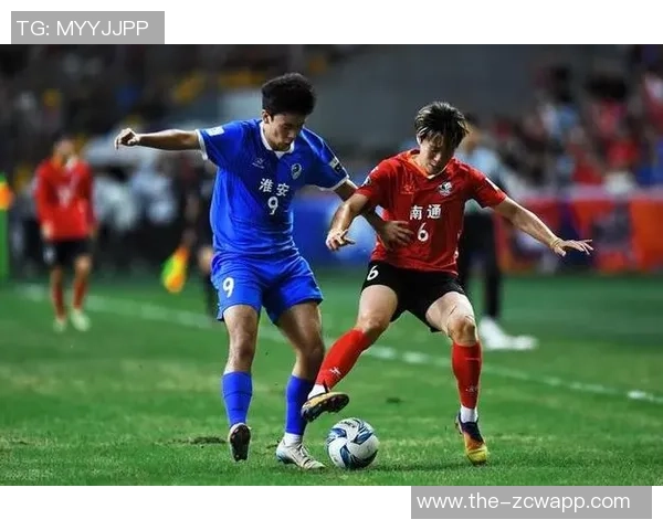 南通队禁区外惊艳凌空抽射中框金成民倒勾补射精彩破门